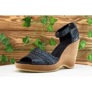 On Your Feet Sz 8 M Black Ankle‎ Strap Leather Women Sandals